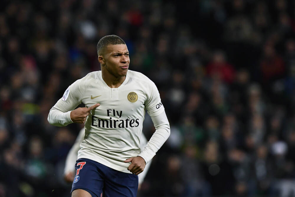 微星预热MPG Ai TS PCIE5系列电源：全球首发主动即时保护技术